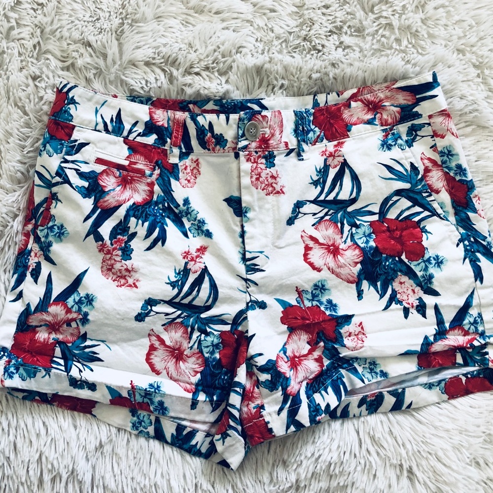 Floral print shorts
